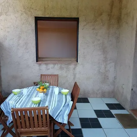 Prázdninový dům Davia 1